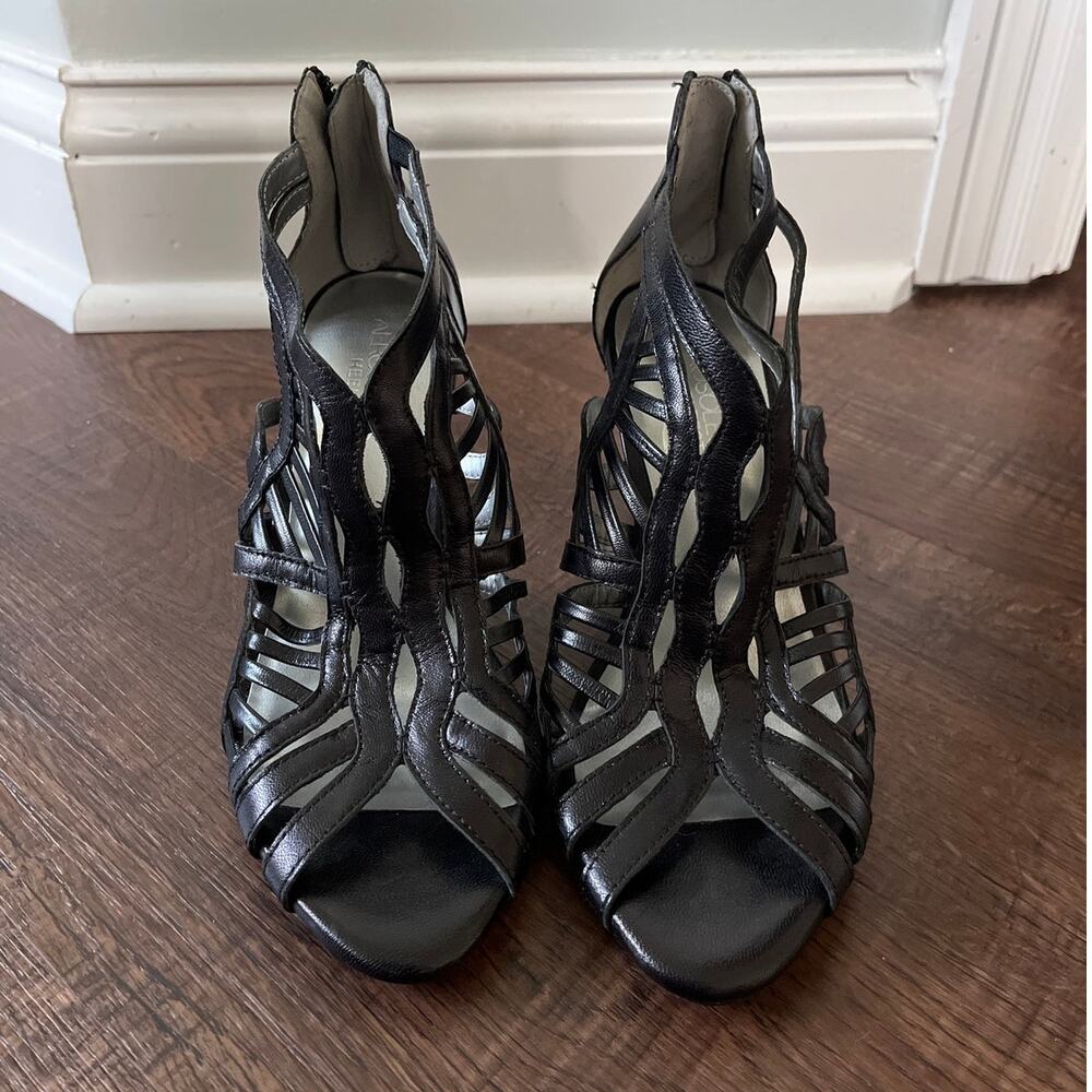 Aerosoles "Heel Rest" Strappy Caged Gladiator Sandals Black Womens size 7